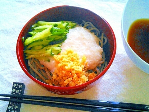 お安い茹で蕎麦で一人飯♪ぶっかけとろろ蕎麦♡